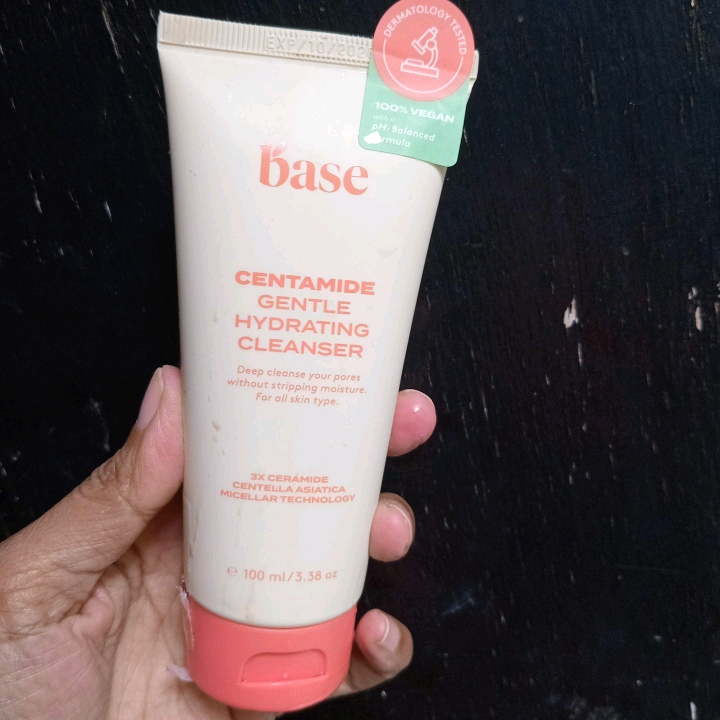 Centamide Gentle Hydrating Cleanser imgfdn-9e15dda5-f709-4759-83f8-6f7b60152b44