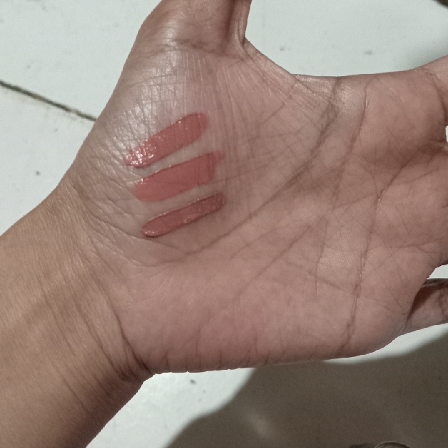 Exclusive Matte Lip Cream - 29 Blushin' It imgfdn-fcd17055-50ff-47a9-abcb-a0584c3c8de1