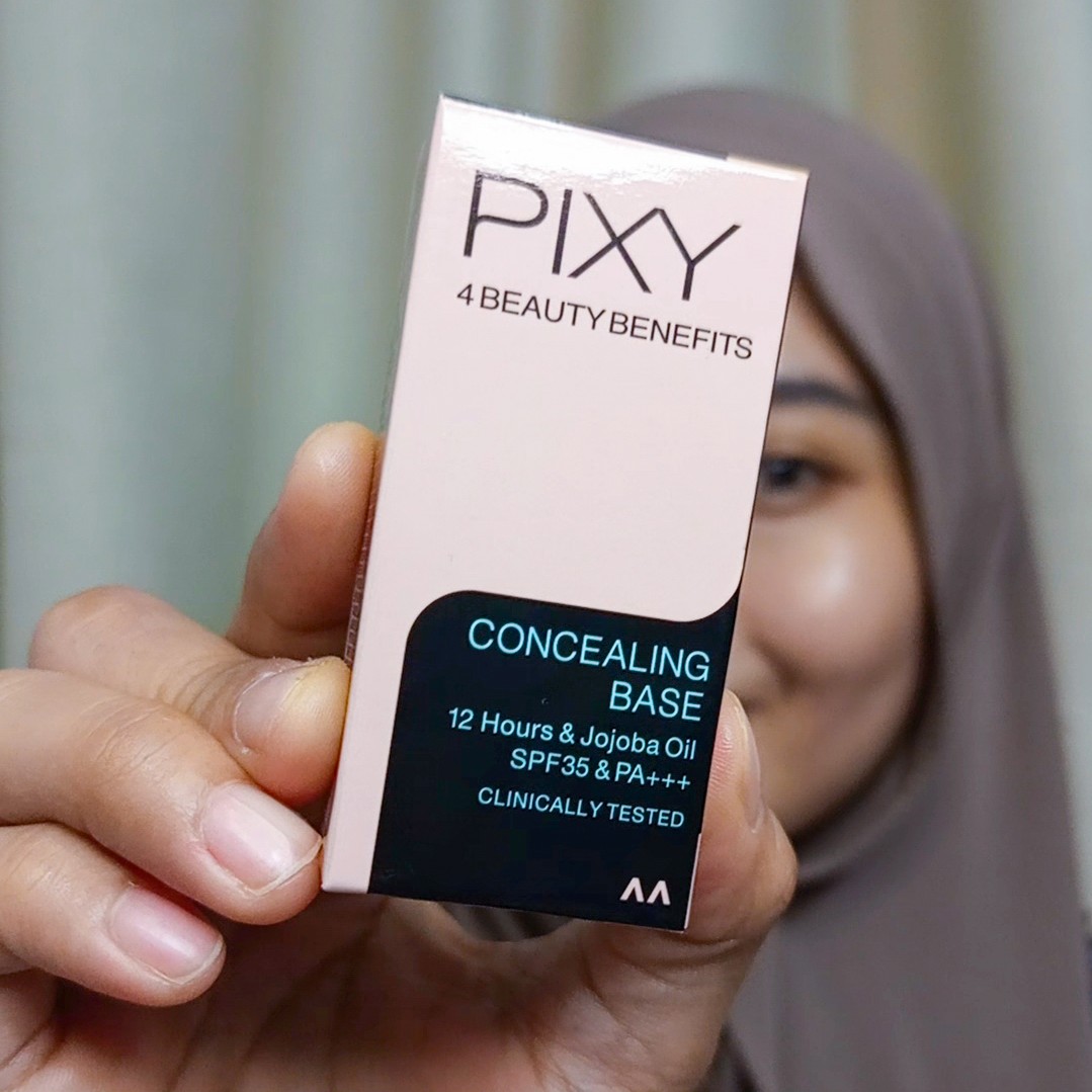 UV Whitening 4 Beauty Benefits Concealing Base - 01 Natural Beige imgfdn-256e91a1-e843-4bdb-bf71-8a32fffbc087