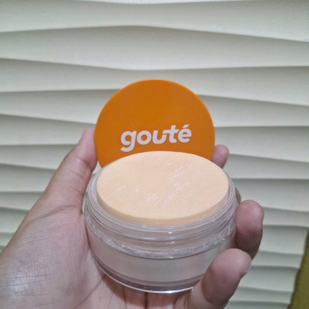 Gouloose  - 02 Beige Line imgfdn-3a5ca34b-9246-4ae7-a12d-95429a533418