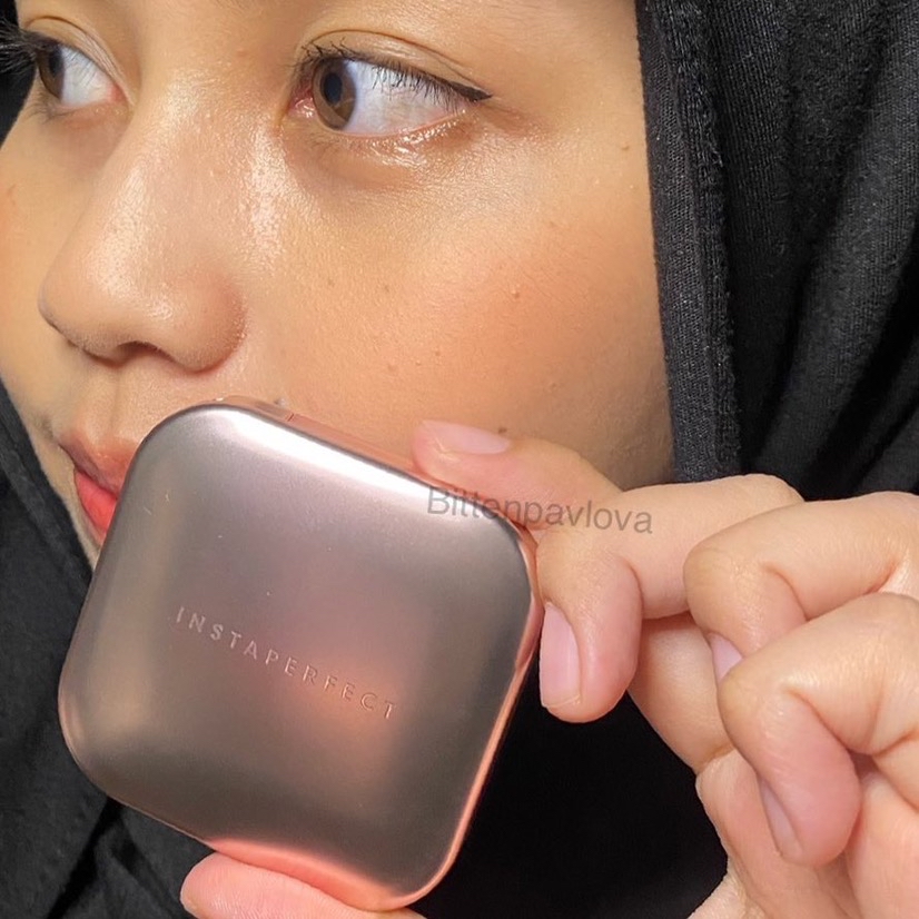 Silk Touch Blusher - 03 Eclat imgfdn-8e75b802-ccdb-4589-8eb4-ba678e6ad2f5