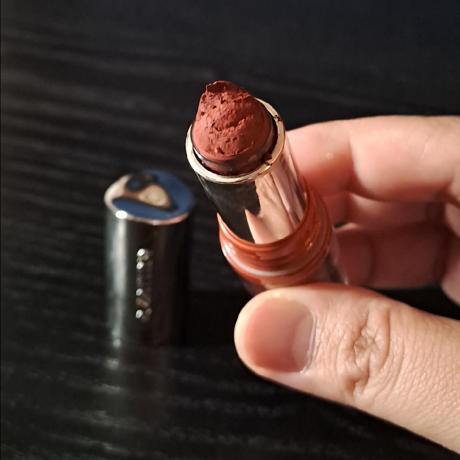 Mattelite Lock Lipstick - 11 Eclipse imgfdn-dfdc4d52-f14a-4f5e-97d9-abf4b5f20810