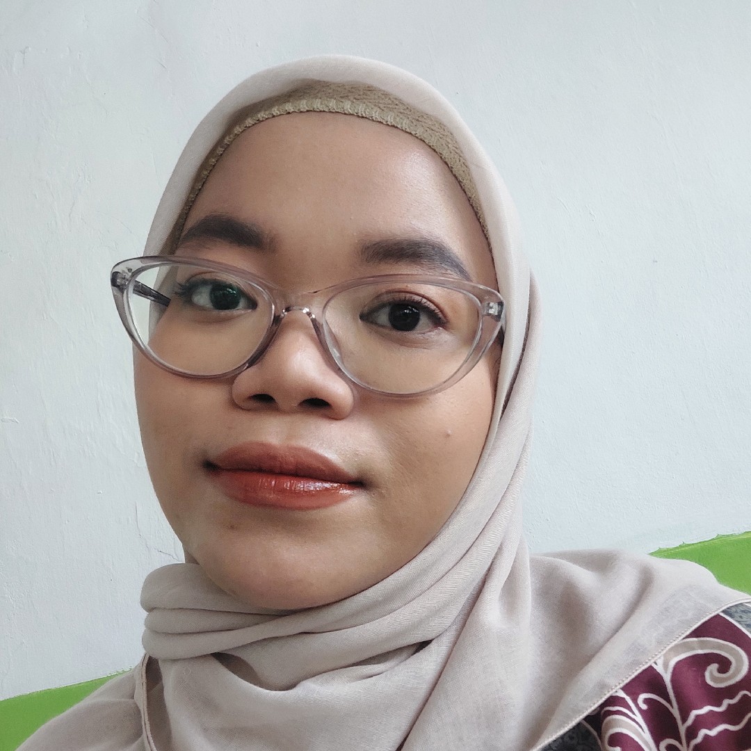 Glasting Liquid Lip - 06 Ruby Sparks imgfdn-d4311e19-eb04-4fe6-9ff2-8e6536ece7b1