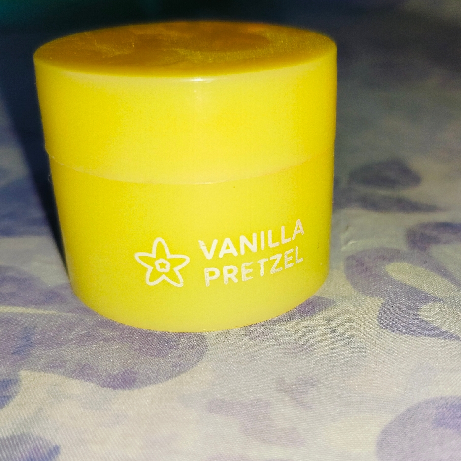 Lip Mask - Original imgfdn-0df788ee-c89a-42cf-9167-c375e822e7e3