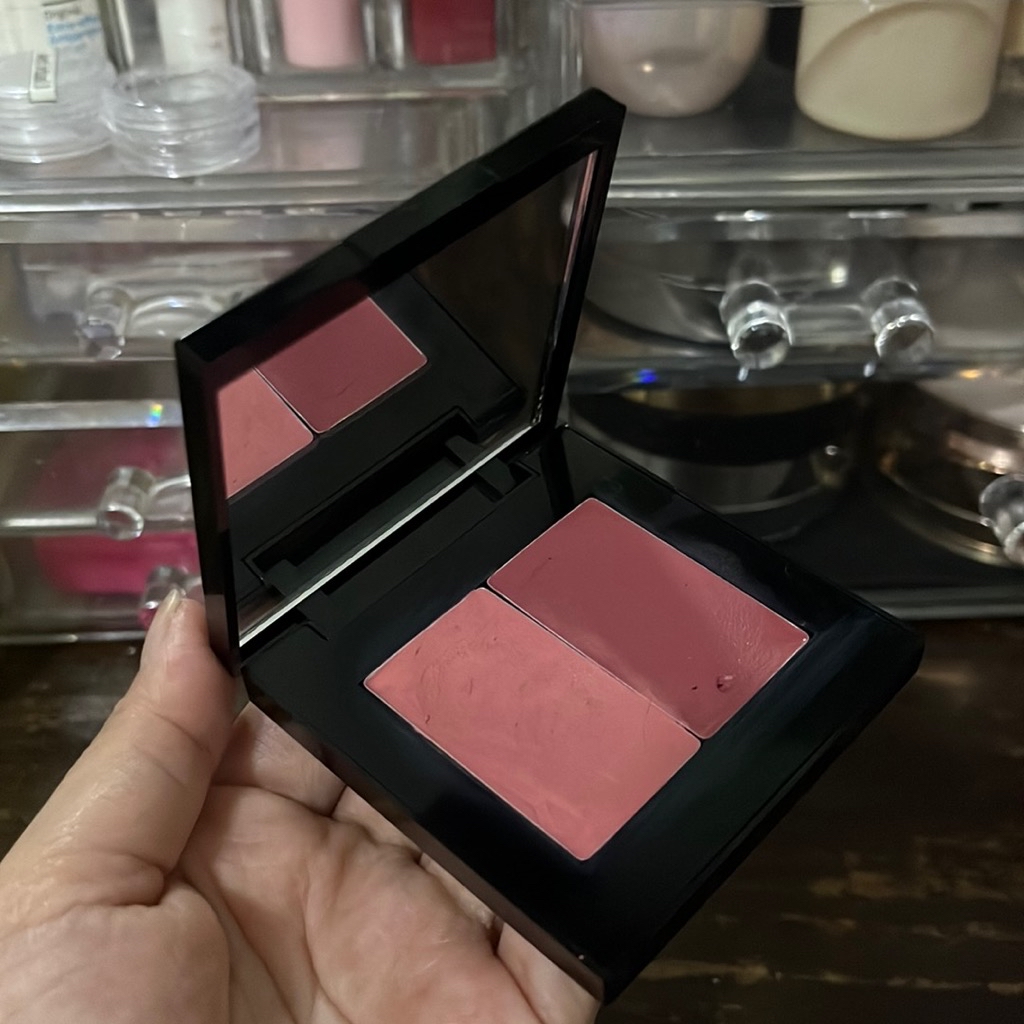Euphoria Suede Cream Blush - 20 Inferno Crush imgfdn-84f9dc81-bf67-46ea-b465-fbef3706fbd2