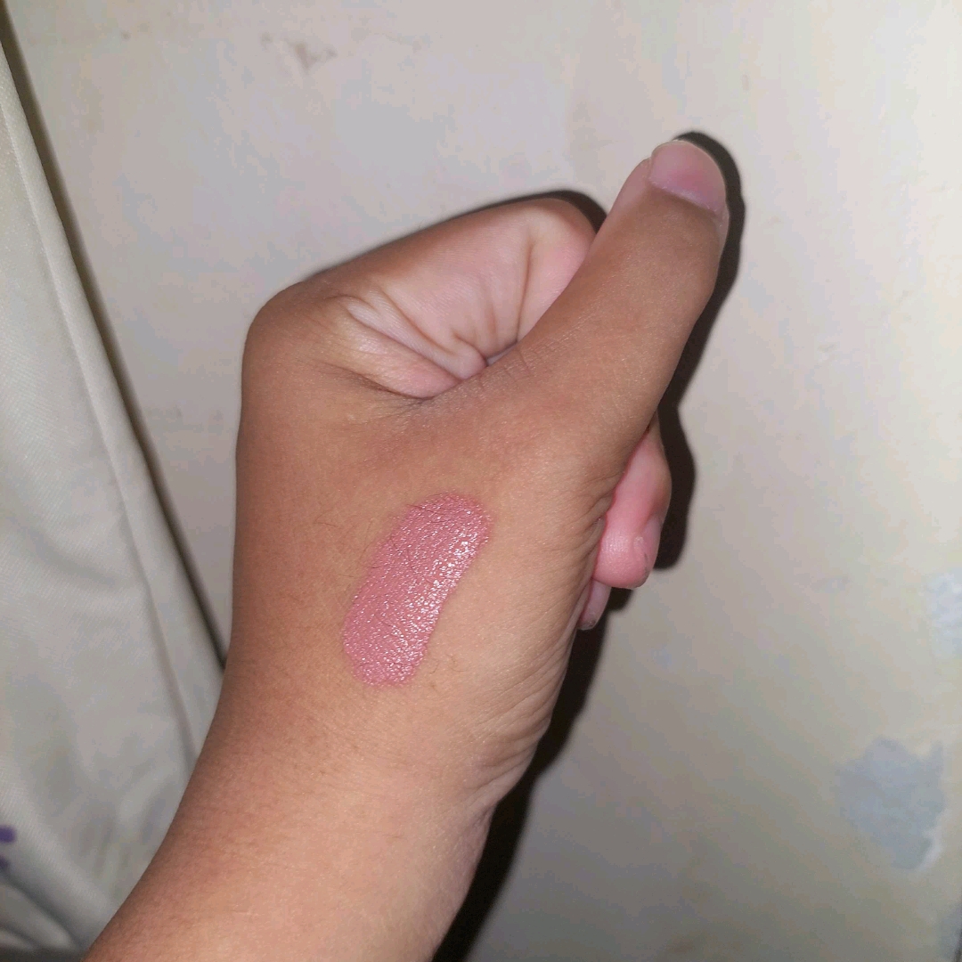 Creamatte Lip Cream - Blushberry imgfdn-e85b59a9-8d0e-41a4-9c65-fed53aa0e8df