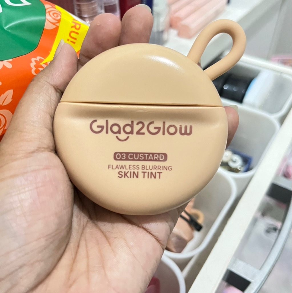 Flawless Blurring Skin Tint - 03 Custard imgfdn-3f0be696-968a-460f-bc3b-1e46b0d34c9c