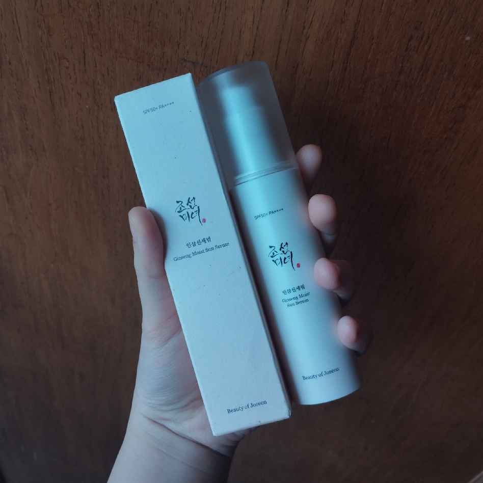 Ginseng Moist Sun Serum SPF 50+ PA++++ imgfdn-ca1c6f03-0bd1-4324-a419-292fc04832aa