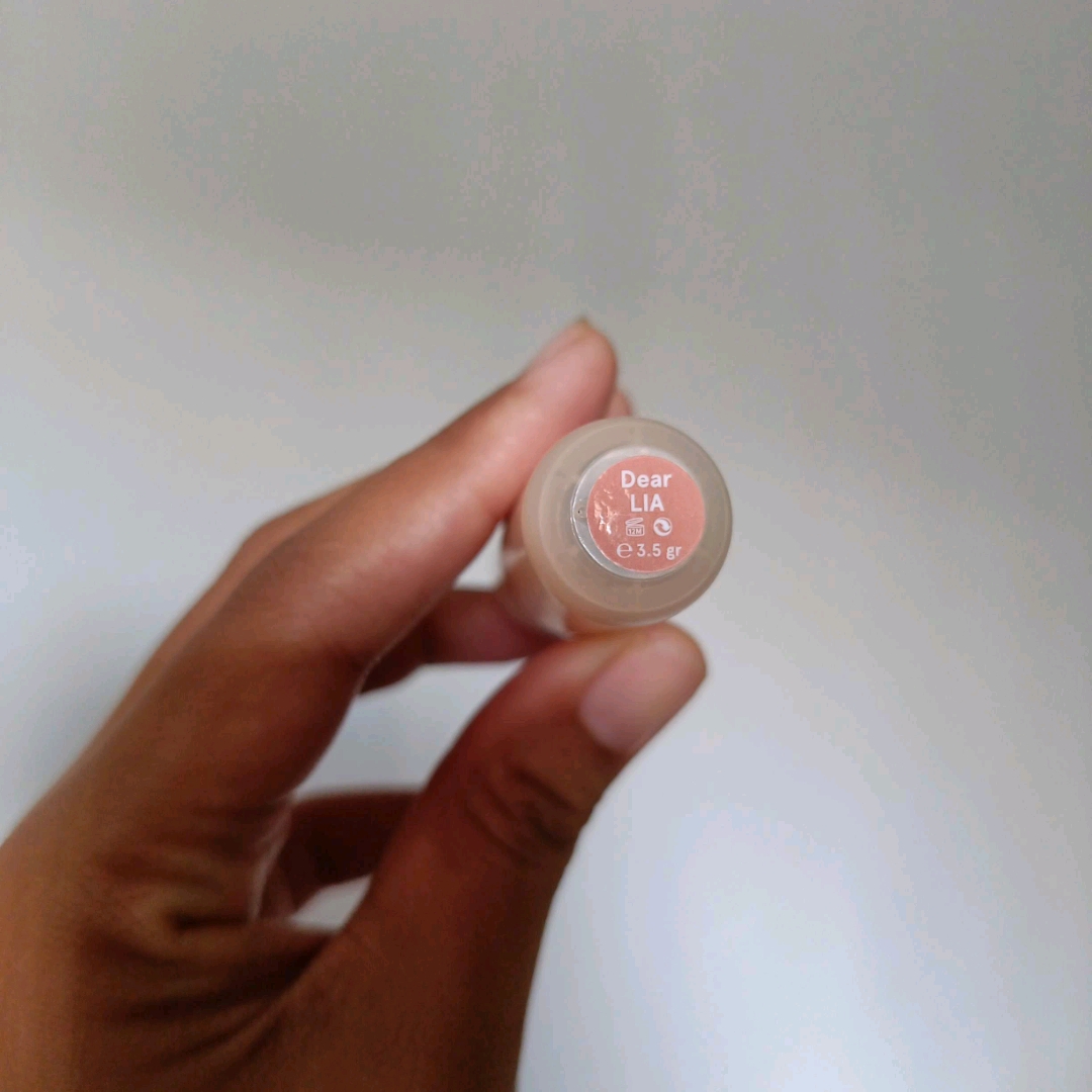 Hypergloss Lip Balm - Dear Lala imgfdn-602c7ac8-4dea-434b-8ebc-a1bb290b1646