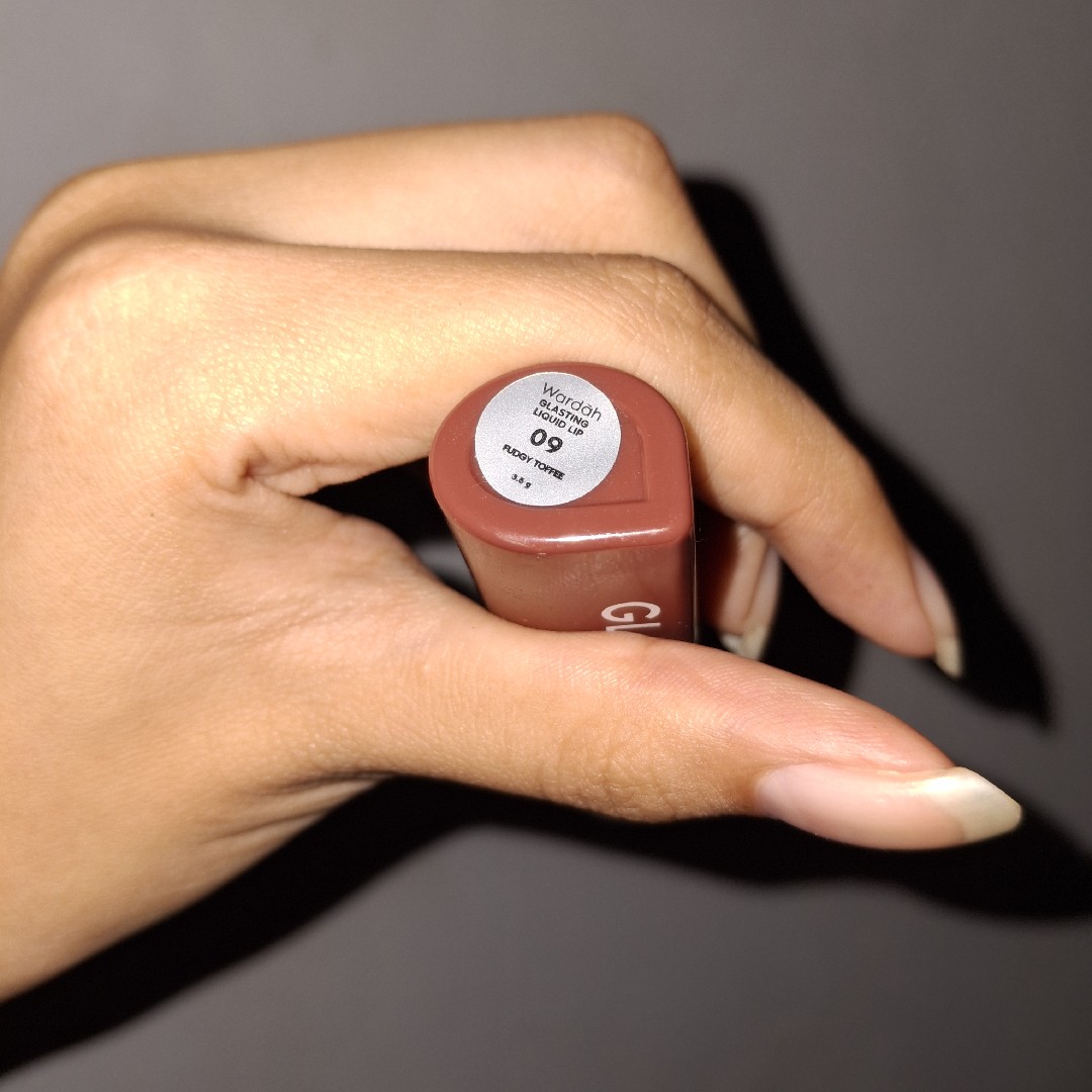 Glasting Liquid Lip - 09 Fudge Toffee imgfdn-5100506e-eecb-4084-9f70-226f23e28b78