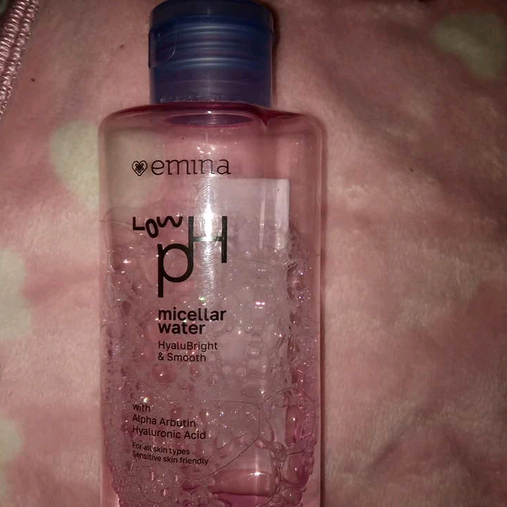 Low pH Micellar Water HyaluBright & Smooth  imgfdn-c12d0400-f1a3-4b4b-825b-844583f54dc4