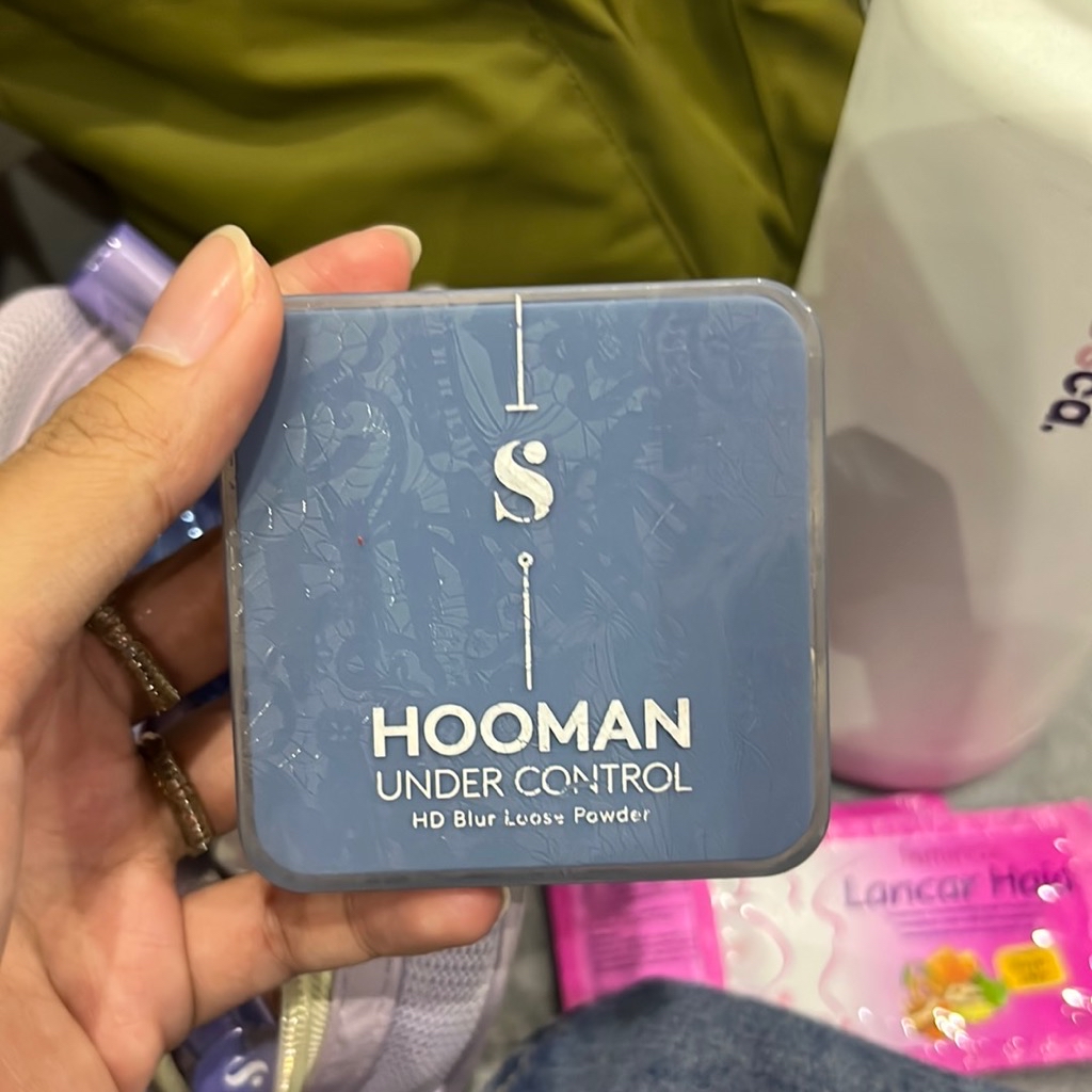 Hooman Under Control HD Blur Loose Powder - 04 Neutral imgfdn-f99a20fa-55aa-4fcf-9585-af026d4b7b1b