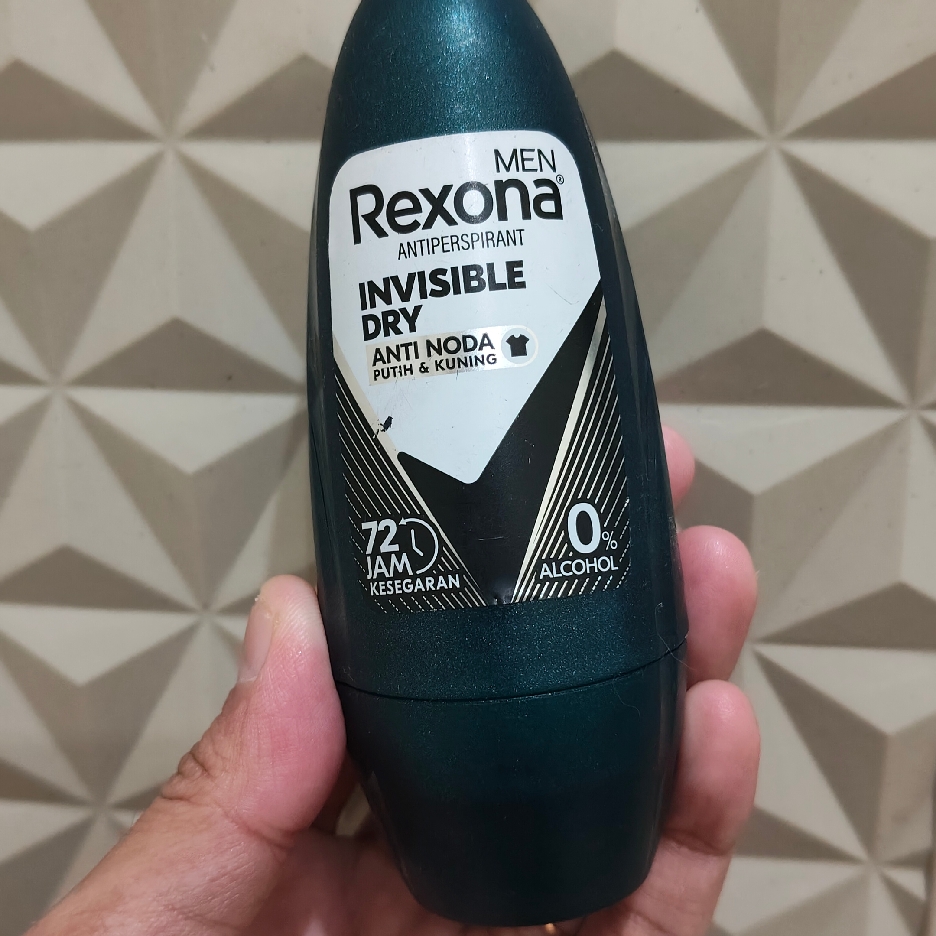 Men Invisible Dry Roll-On imgfdn-12f6c0ab-6bce-482e-afbb-a78c5cfd45d5