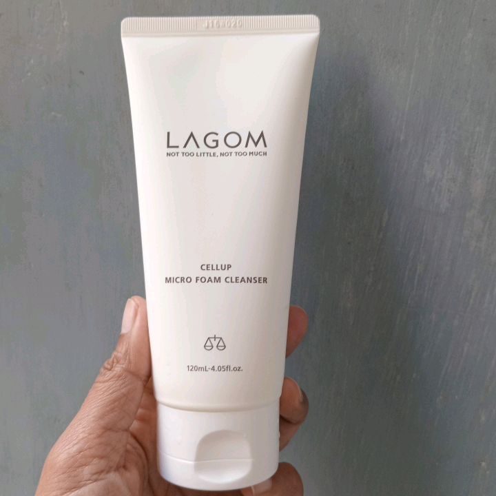 Cellup Micro Foam Cleanser imgfdn-cdab5286-bcb0-4bc0-8bd0-b34af7e8185a