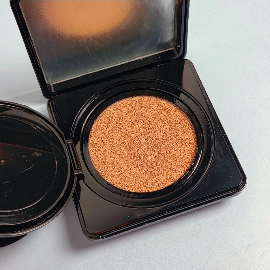 Holy Flawless BB Cushion - Clio imgfdn-ce201444-e43f-4a04-9427-1c8fb83f4e36