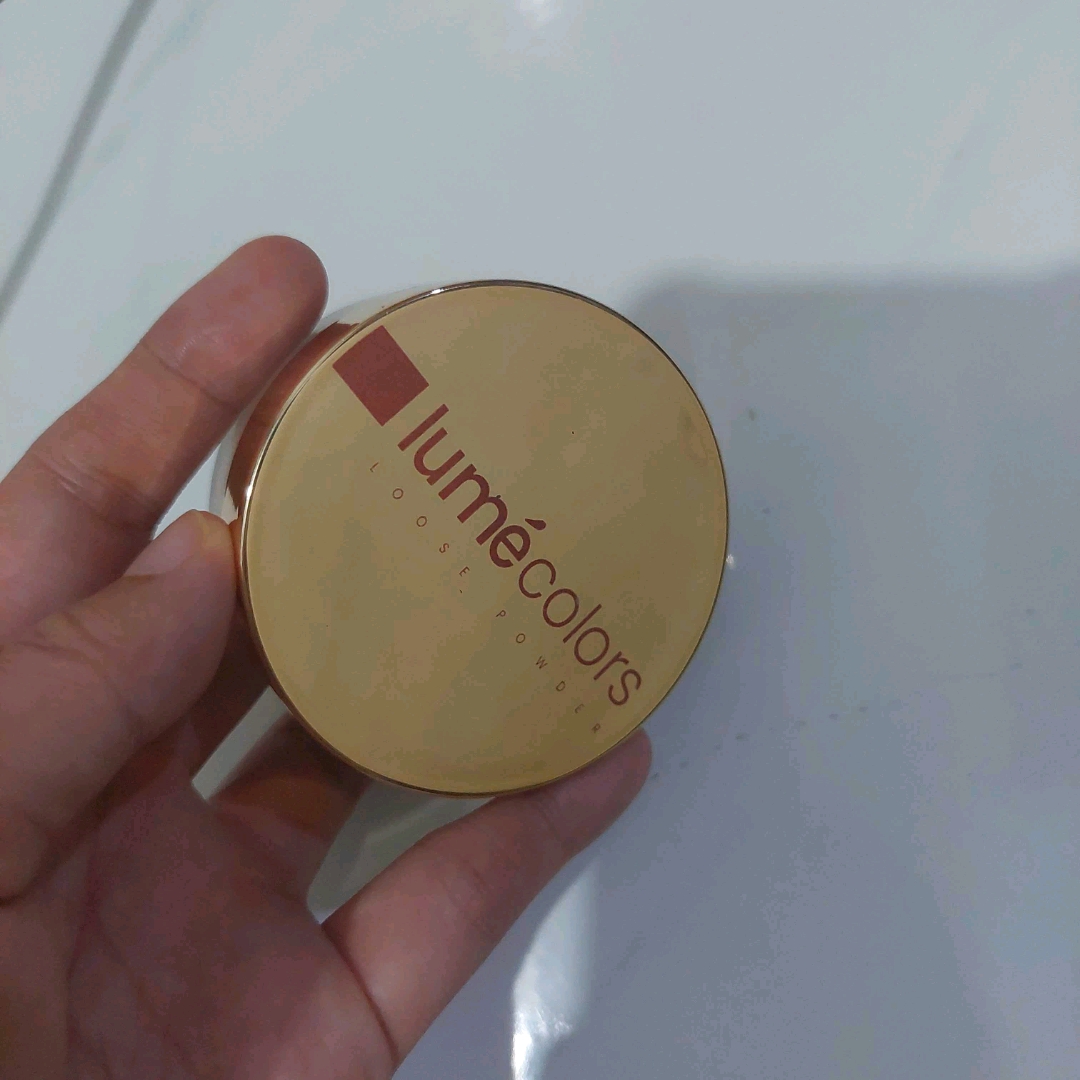 Loose Powder - Medium Neutral imgfdn-9bf3923a-f996-42ee-a356-4e6807682887