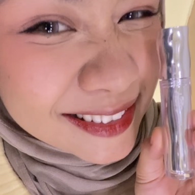 Cloud Paint Glassy Glow Lip Tint - G06 Peach Nude imgfdn-ce8e8869-69ca-45e3-86d4-6415e1212720