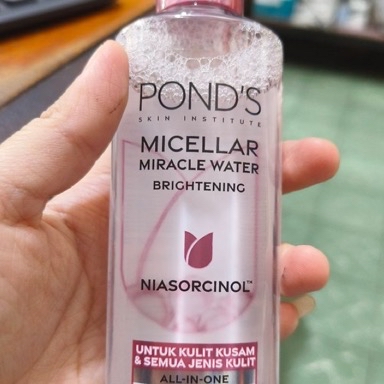 Brightening Micellar Miracle Water All-In-One imgfdn-1b5e6d2c-1d11-411e-9343-de7ddc2ee398