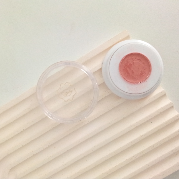 Fin Touch Blush On - 04 Red Orange imgfdn-b85ded11-01fe-4f6d-a5b2-f217042378cf