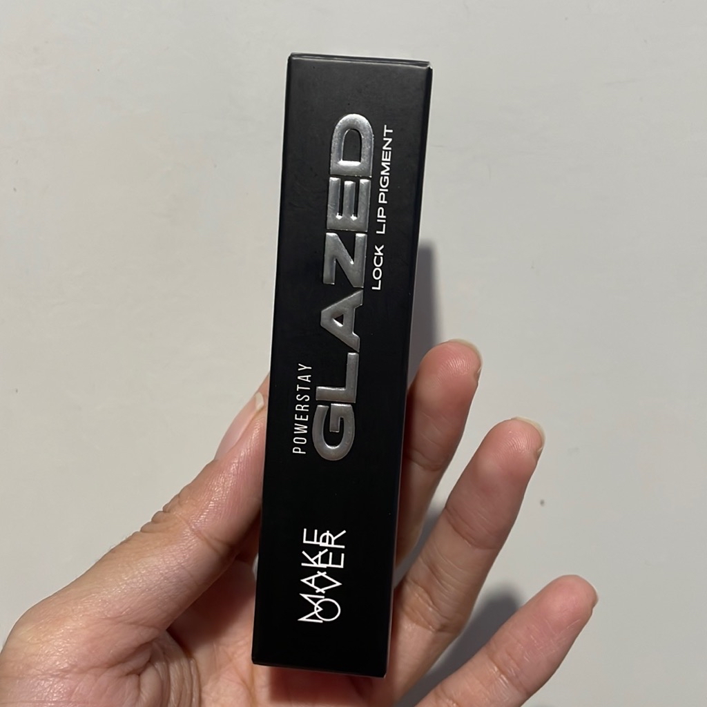 Powerstay Glazed Lock Lip Pigment - D04 IYKYK imgfdn-785f9b07-3054-45cb-89c8-351d157e5513