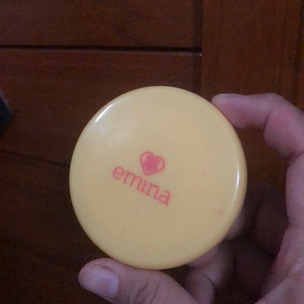 Daily Matte Compact Powder - 02 Natural imgfdn-1f905af3-8f3d-4c46-96c7-52542de9fe76