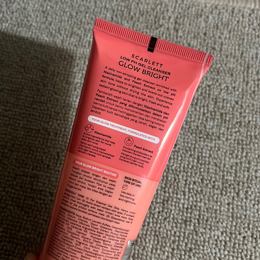 Low pH Glow Bright Gel Cleanser imgfdn-646ef09c-d219-40ae-bd1a-092393f119e3