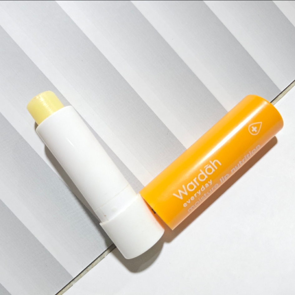 Everyday Moisture Lip Nutrition - Honey imgfdn-6ccaec63-d3d3-4555-af87-99b8d5784976