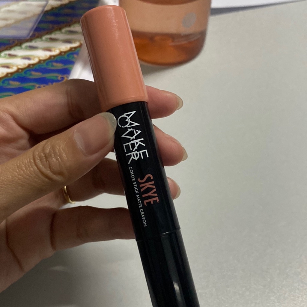 Color Stick Matte Crayon - 104 Blake imgfdn-0a54348b-959d-4341-95d3-962240c78e95