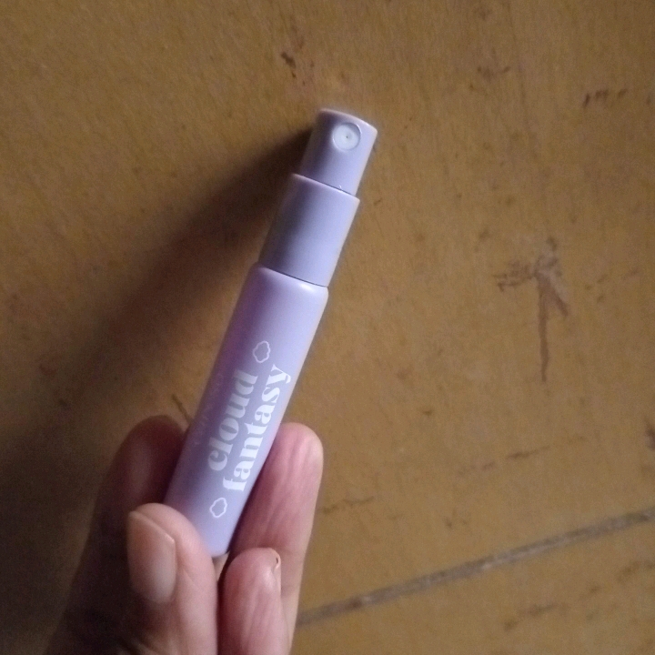 Body Fragrance - Cloud Fantasy imgfdn-1984654c-2642-4544-85c3-d029b4ce2b9e