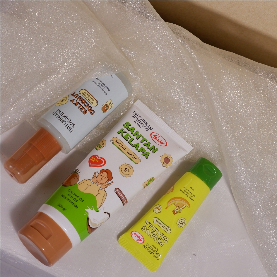 x SASA Santan Kelapa Facial Wash imgfdn-7d6d69b9-efb4-439f-8185-33d0ed47f13f