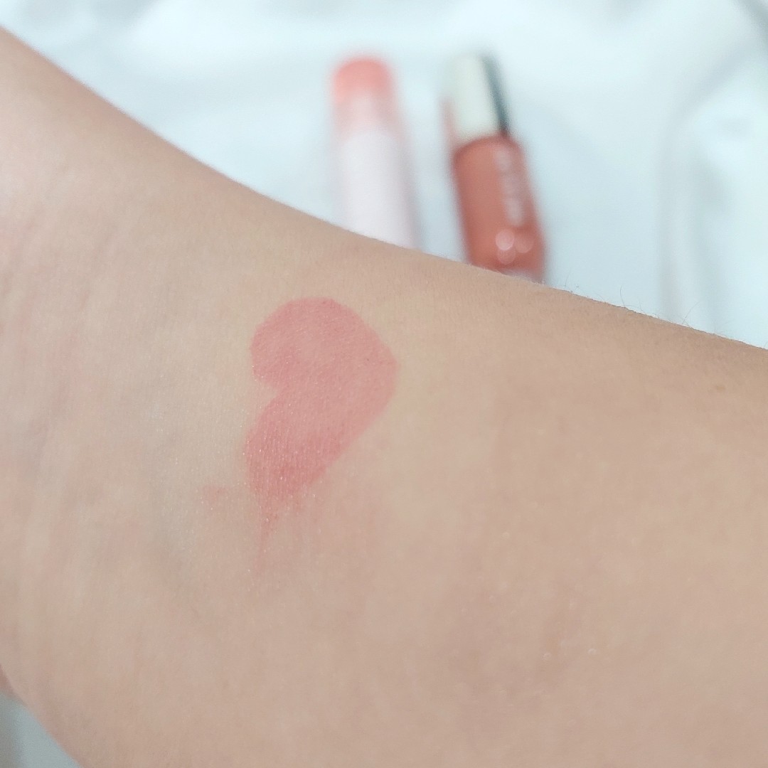 Plush Lip Tint - Opera Night imgfdn-025a8215-6474-45fb-9a8f-0d9f63c44a5c