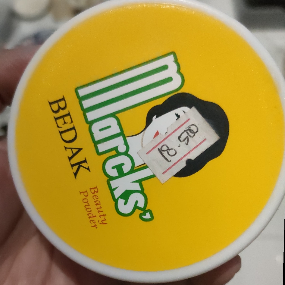 Bedak Beauty Powder - Invisible imgfdn-c7df6240-e9a8-41ab-b7a9-540b0069c4a7