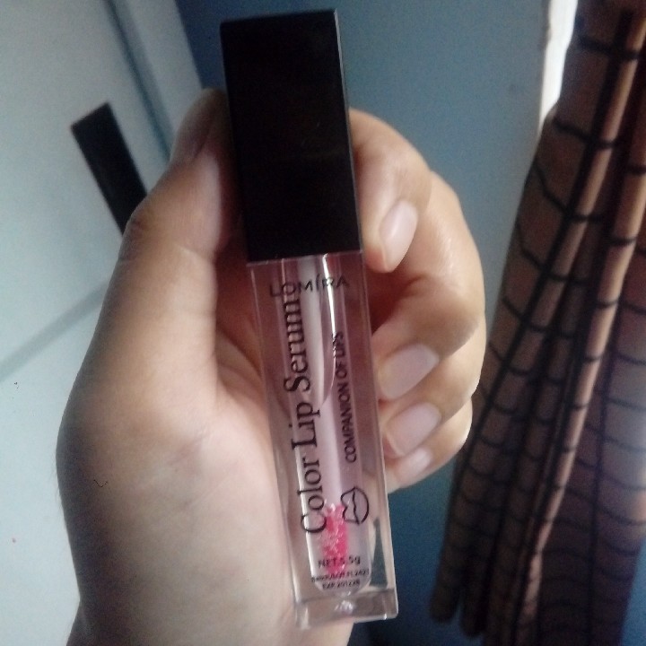 Color Lip Serum imgfdn-d920c48c-ec19-4424-b843-4d6f8c59749a