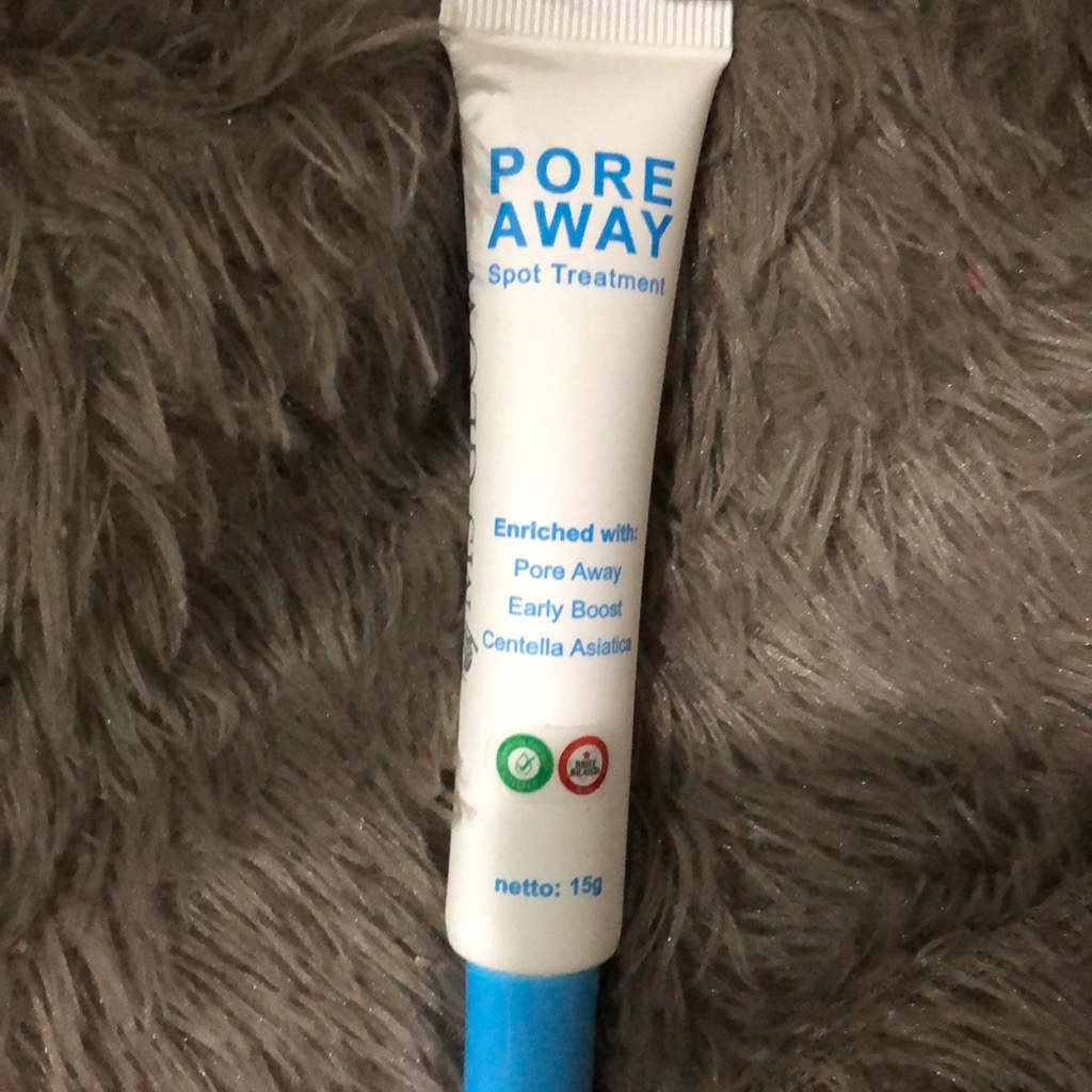 Pore Away Spot Treatment imgfdn-0ba82cac-609d-483f-9b65-45d9cc547403