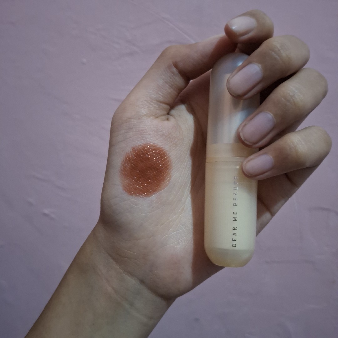 Hypergloss Lip Balm - Dear Winna imgfdn-b9d80cc6-2baf-4d65-b65c-e14435c00d30