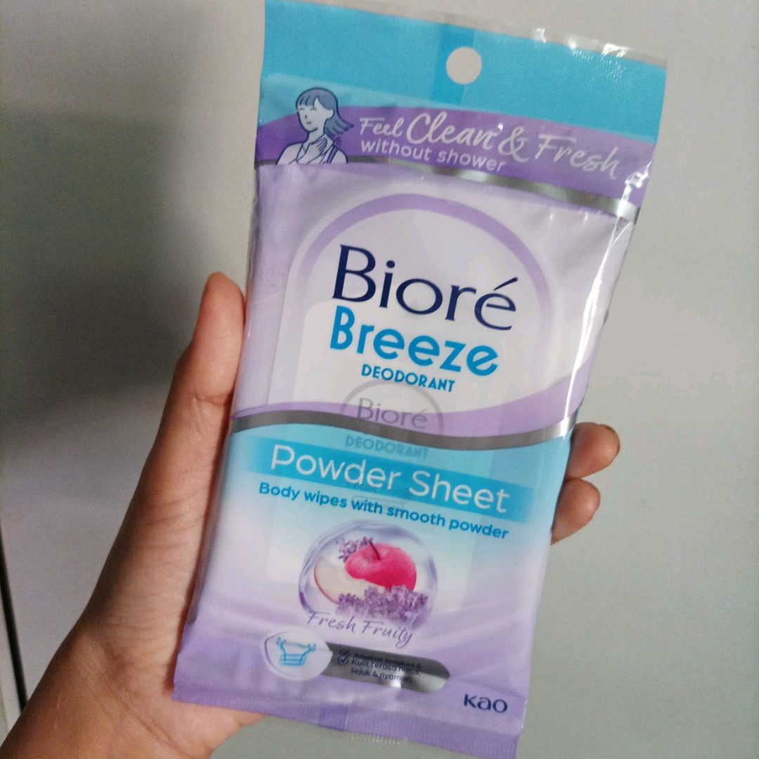 Breeze Deodorant Powder Sheet - Fresh Fruity imgfdn-a4a7693c-a376-43f2-b5d2-5db6823ccb34