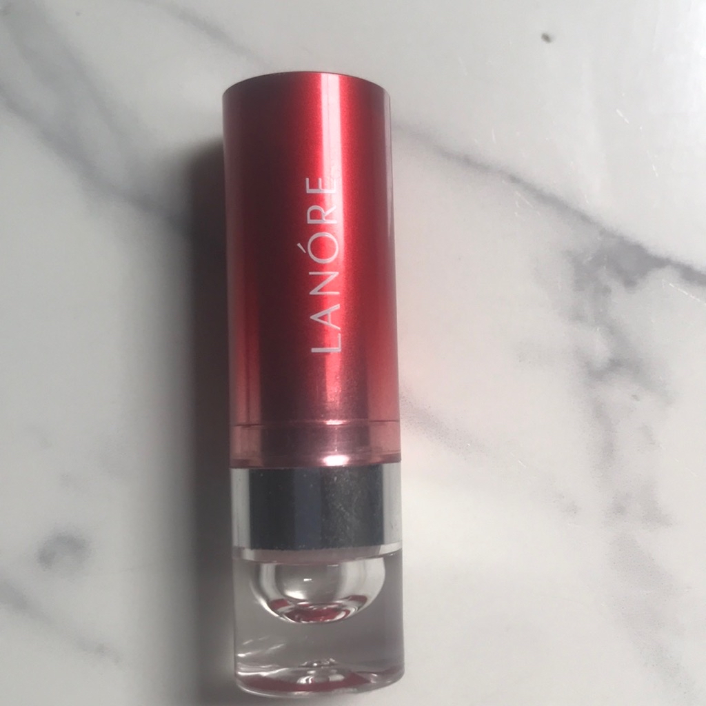 Lip Balm imgfdn-2a853928-c461-4b9b-a7ca-a76226fa5501