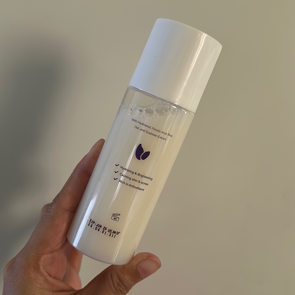 Hyd-rice-ing & Brightening Essence Booster imgfdn-3c69a71c-5838-4692-8014-3af72ab09d93