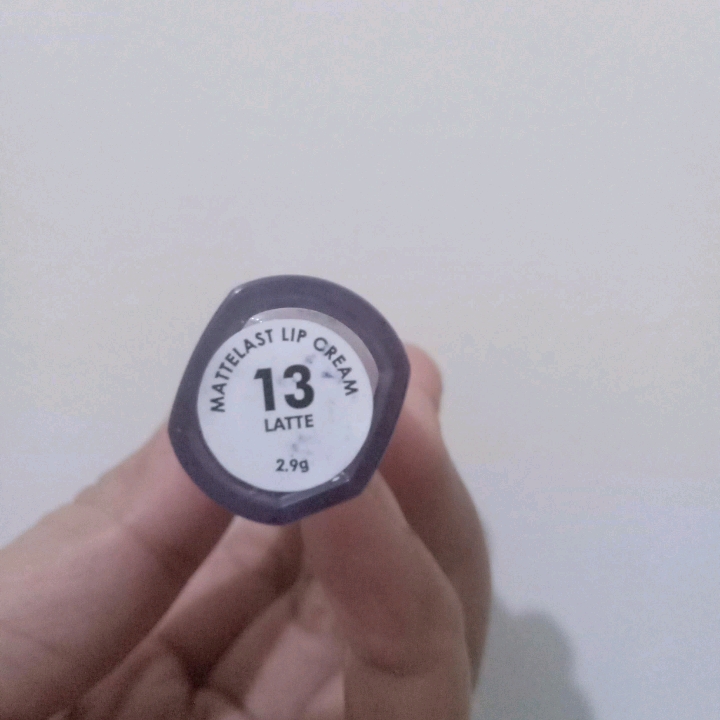 Oh My Glam Matte Kiss Lip Cream Coffee Edition - Latte imgfdn-a6963358-87f7-4f7e-8c14-e5cde121f573