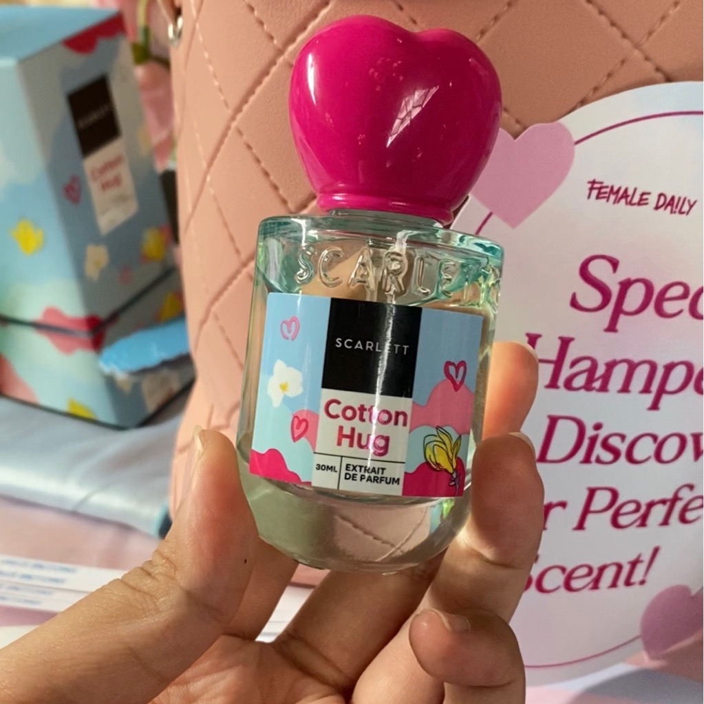 Cotton Hug Extrait De Parfum  imgfdn-3187925e-f450-41de-88a7-a6a9142a40d9