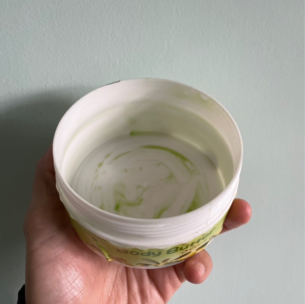 Body Butter - Olive imgfdn-6af2b92c-1e0e-4d60-a72c-7407f25a6d28