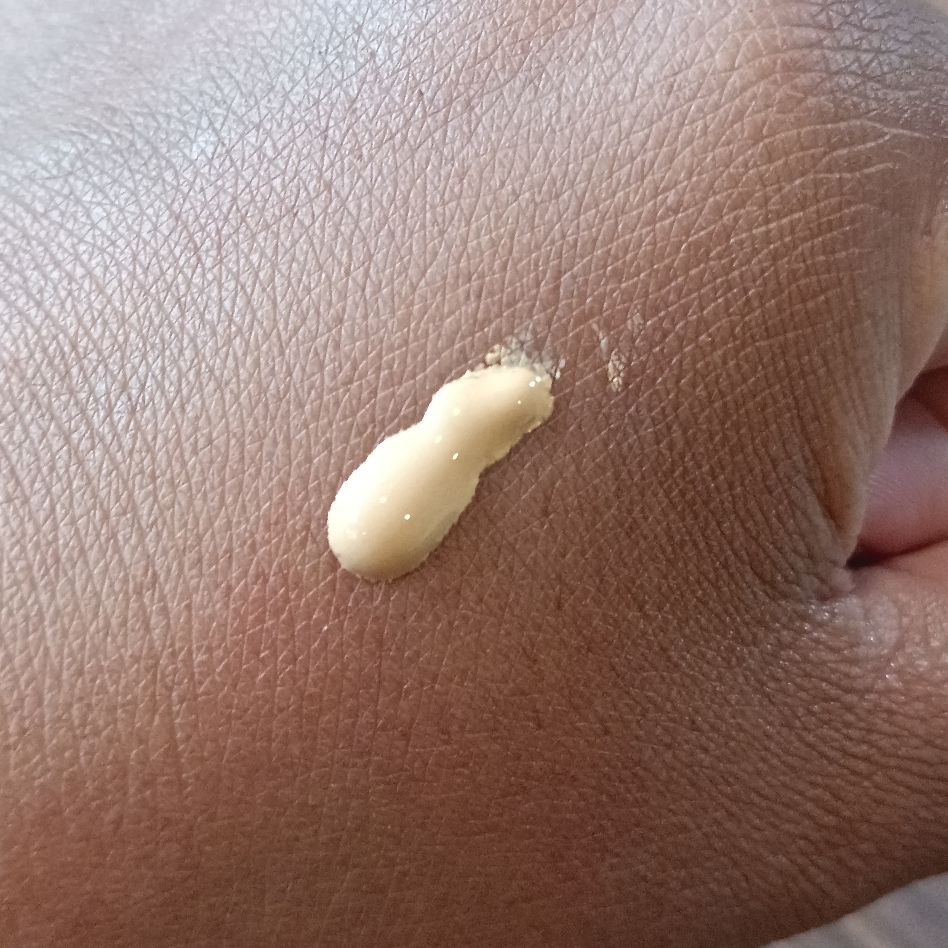 Coverlast Liquid Foundation - 31W Beige imgfdn-88cc37e4-5e2e-4b5f-aacf-299c87269c31