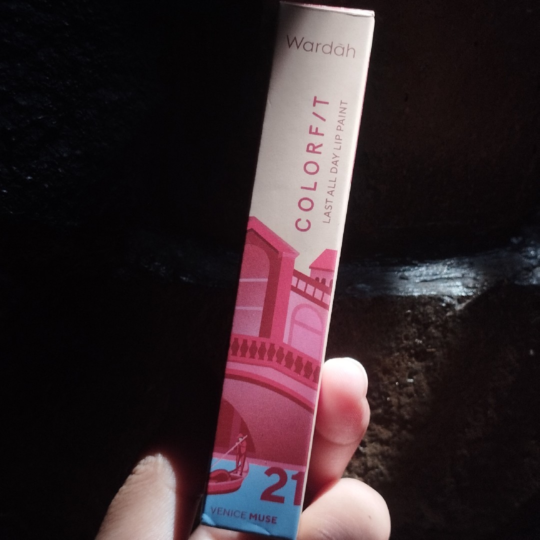 Colorfit Last All Day Lip Paint - Berry Lasting imgfdn-fd8ca20a-287f-4022-ba37-24390493b18d