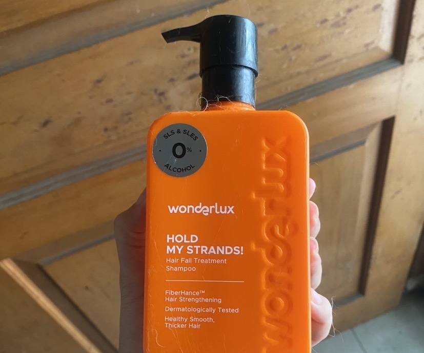 Hold My Strands! Shampoo Hair Fall Treatment For Sensitive Scalp imgfdn-7e795217-e517-486b-bc57-d16b46d3bf0d