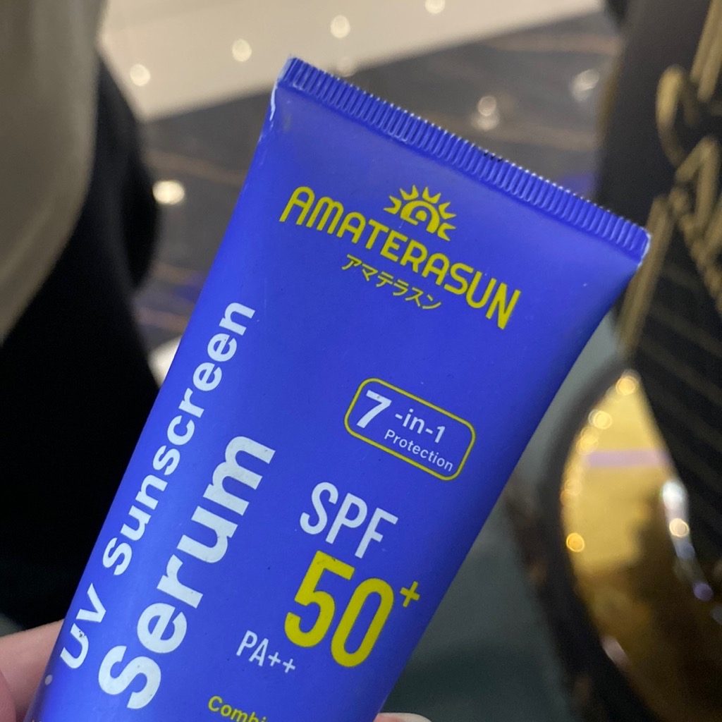 UV Sunscreen Serum SPF 50+ PA++ imgfdn-f99a43d6-281c-46db-b89c-ac7dc805993f