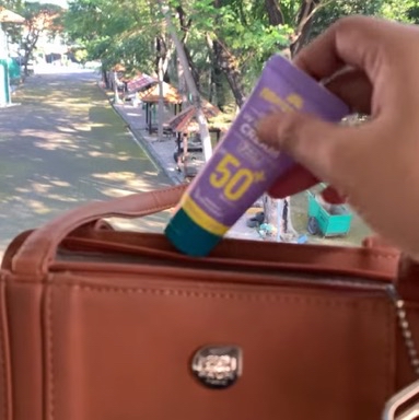 UV Sunscreen Cream SPF 50+ PA++++ imgfdn-c42e04e0-3b47-4e3b-bdb5-d6f9c5aaa705