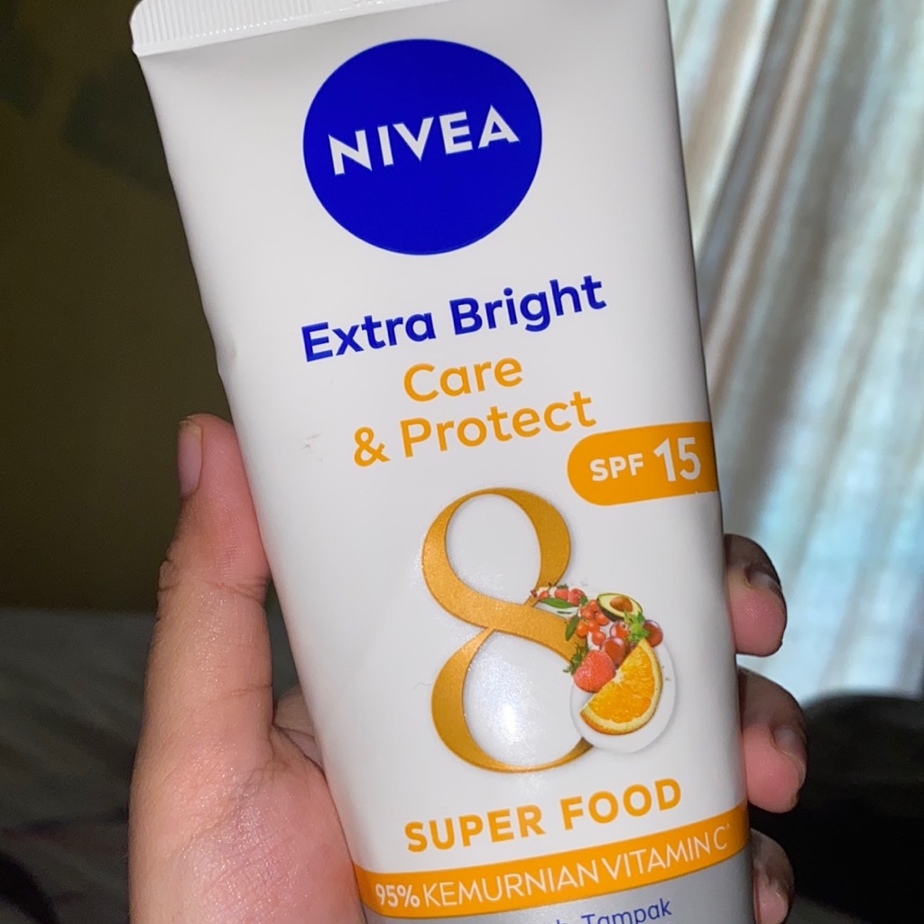 Extra Bright Care & Protect 8 Super Food Body Serum imgfdn-6a7c5c64-2307-4535-a391-5c156730e4c8