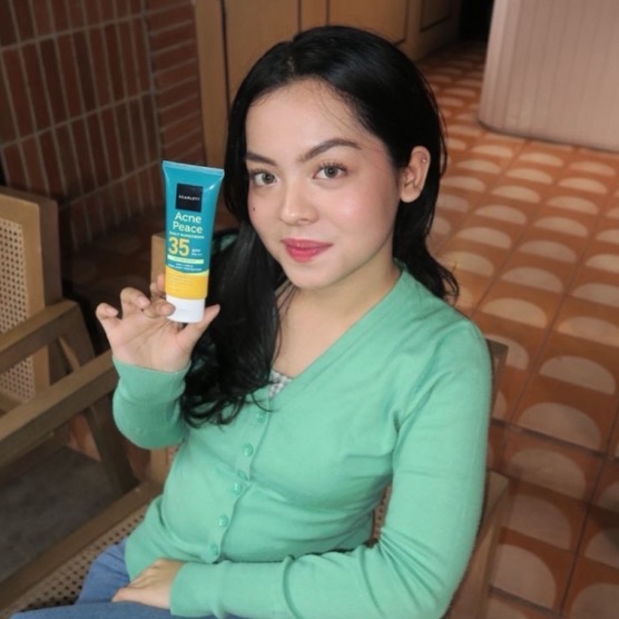 Acne Peace Daily Sunscreen SPF 35 PA++++ imgfdn-b78b1d00-07ab-4fa5-9296-f503f217144a