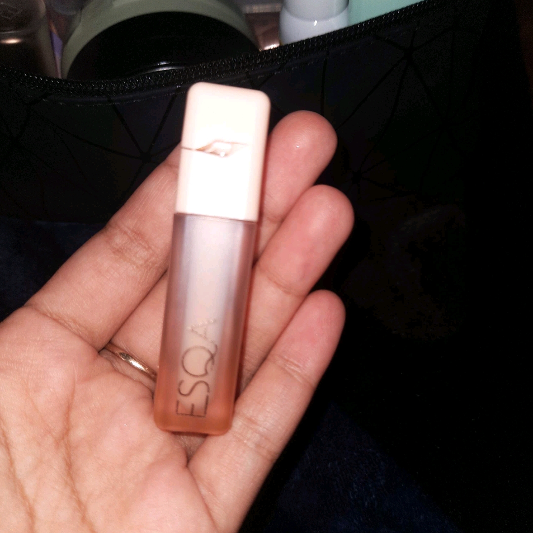 Minimalist Serum Concealer - Vanilla imgfdn-a7594c64-01c3-446e-992a-50543adf66ba