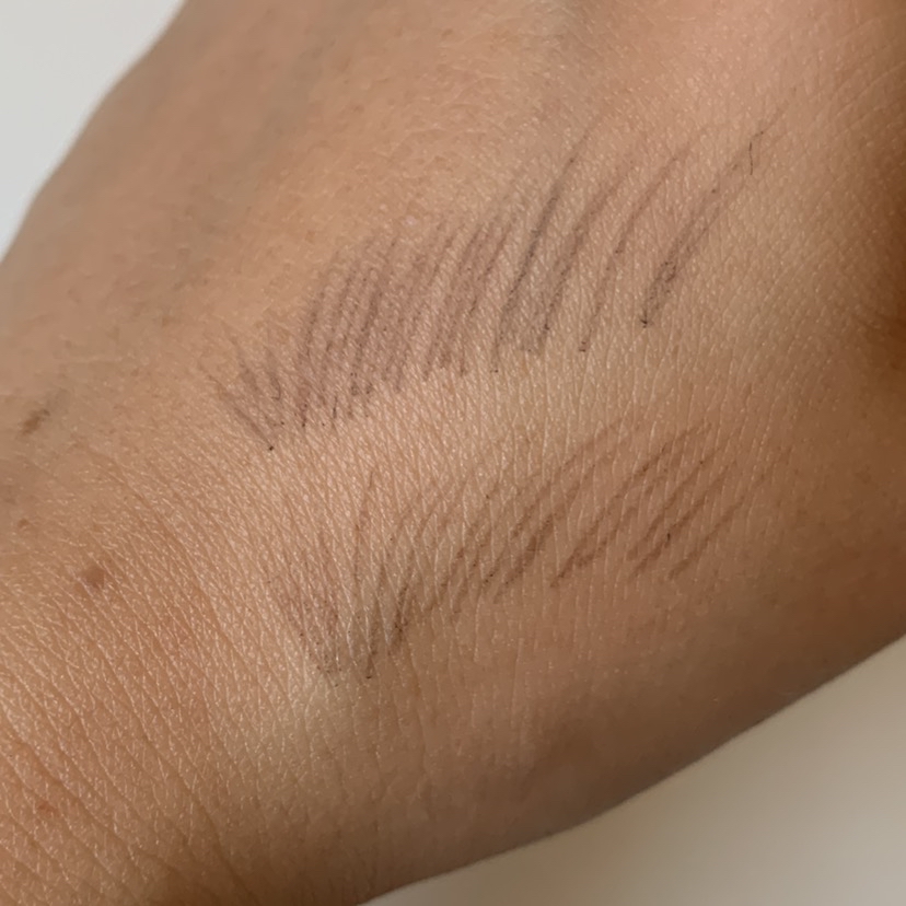 Gentle Stroke Nano Brow Definer - Ash Brown imgfdn-c665ab07-49ce-4064-8553-d70537f6e383